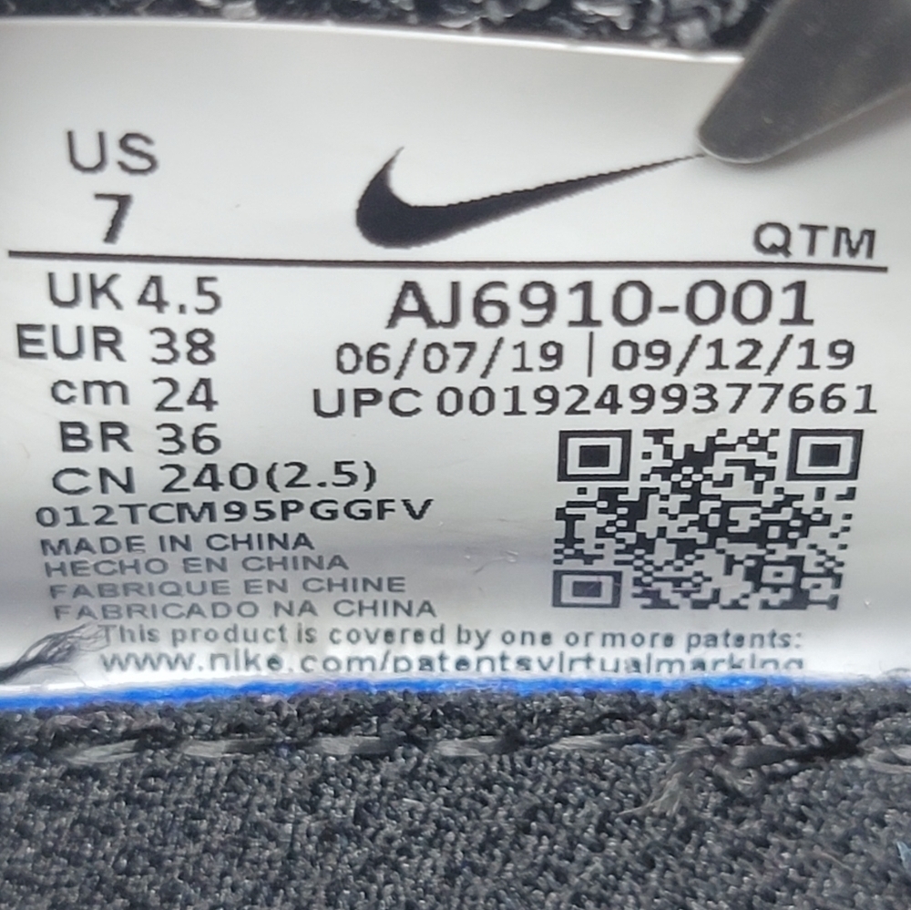 Nike Air VaporMax Flyknit 3 Womens Size 7 Athletic Shoes Sneakers AJ6910-001 - Picture 4 of 10